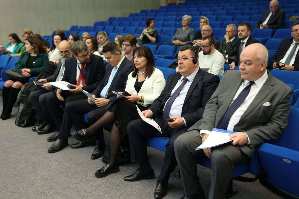 Aggeler: Pravosudni sistem ima obavezu pružiti podršku svjedocima u BiH (VIDEO)